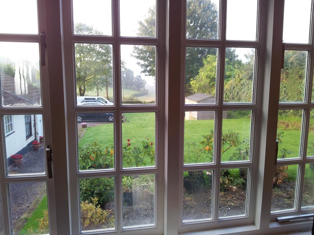 Brambles Bed And Breakfast Tiverton  Dış mekan fotoğraf
