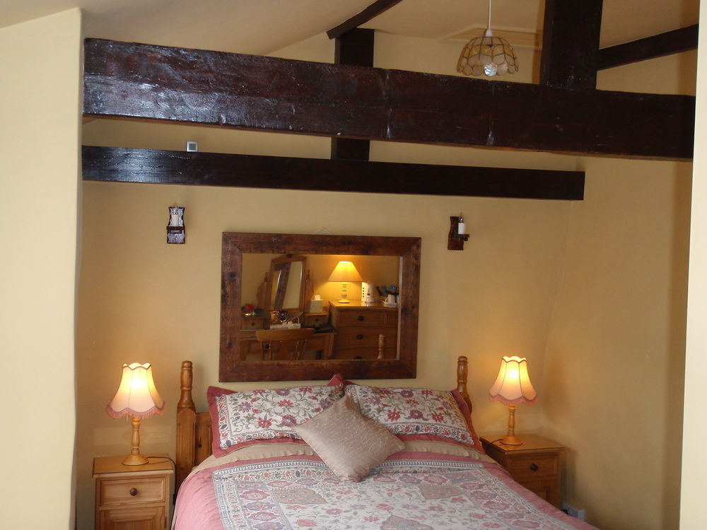 Brambles Bed And Breakfast Tiverton  Dış mekan fotoğraf